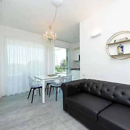 Aparthotel Karma 4*
